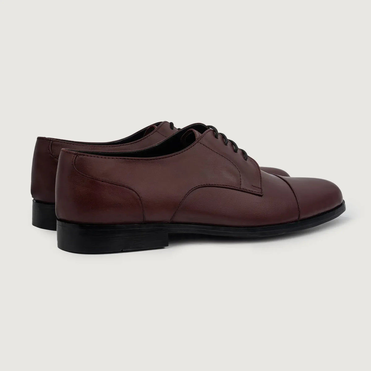 High-Traction Rubber Outsole & Lug Tread Pattern on Attorney Derby Kastanjebrun Lædersko til Mænd For Men