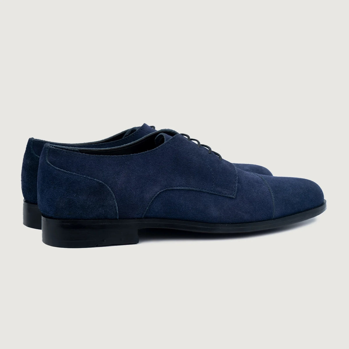 High-Traction Rubber Outsole & Lug Tread Pattern on Attorney Derby Midnight Blå Suede Lædersko til Mænd For Men