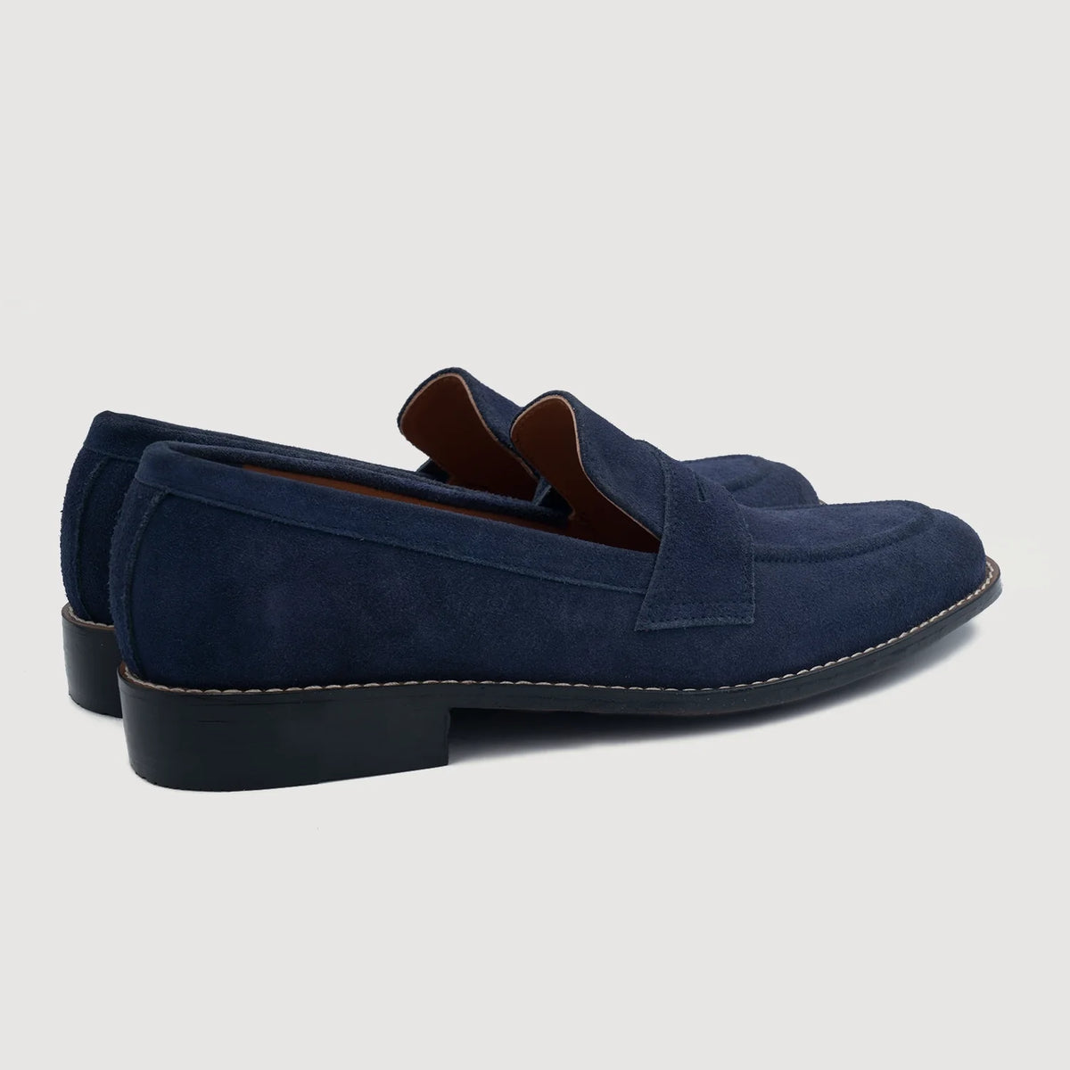 Baxton Blå Suede Læderloafers til Mænd For Men - Forstærket hælkappe og præcise dobbeltsyninger