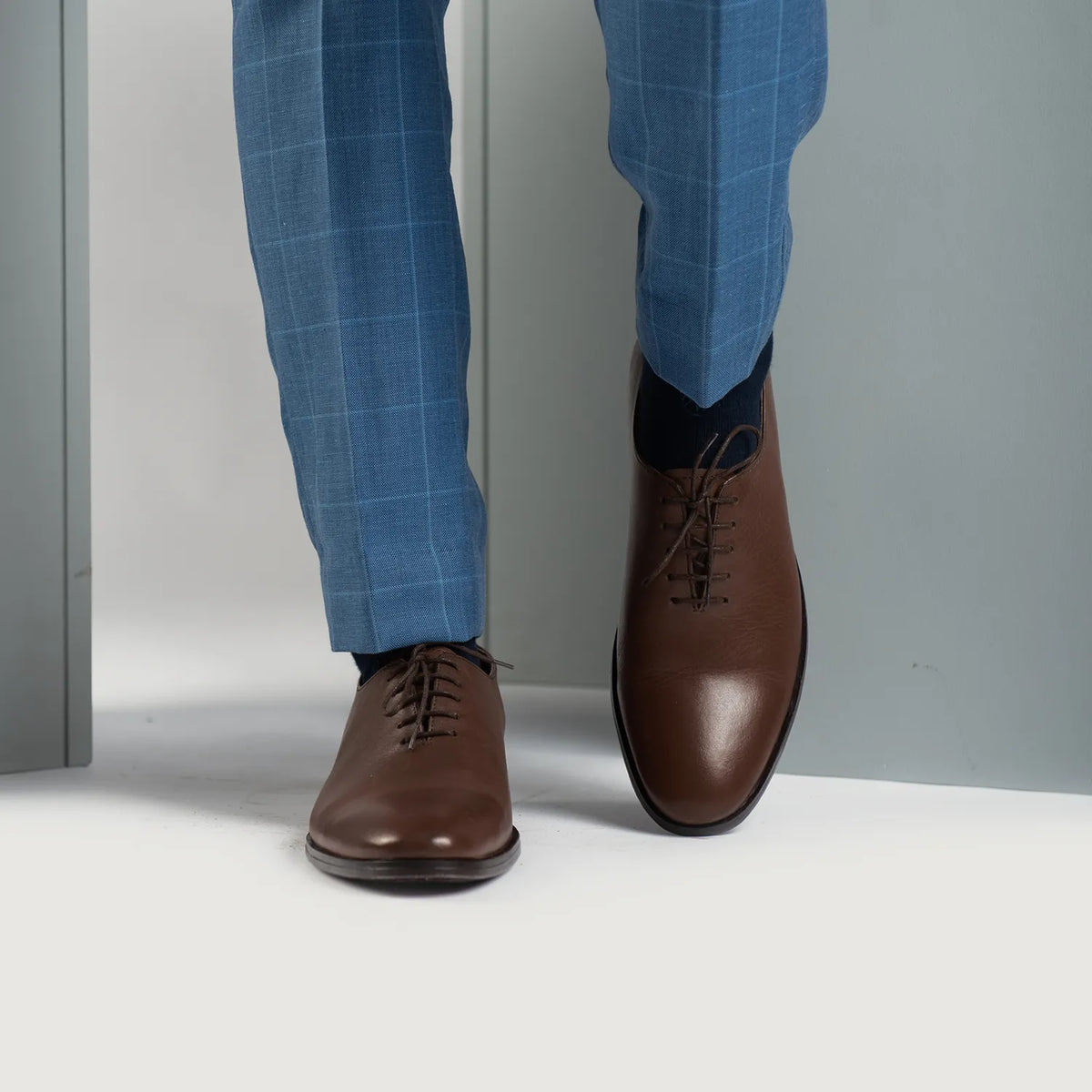 Tailored Rib Cuffs & Hem Craftsmanship Construction Detail on Director Wholecut Brun Lædersko til Mænd For Men