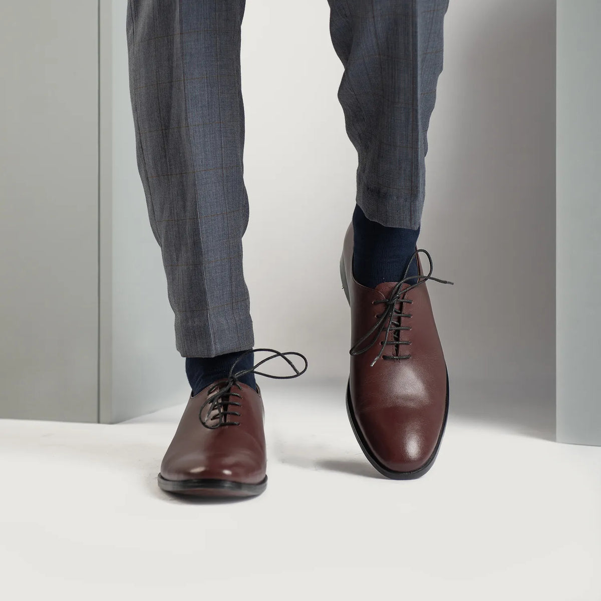 Tailored Rib Cuffs & Hem Craftsmanship Construction Detail on Director Wholecut Kastanjebrun Lædersko til Mænd For Men