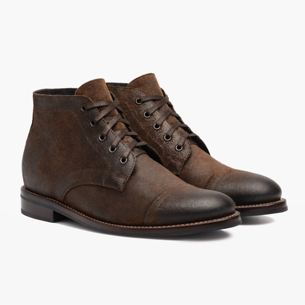 Cadet Mocha Læderstøvler til Mænd in Mocha Full-Grain Leather - Sidevisning | Køb online