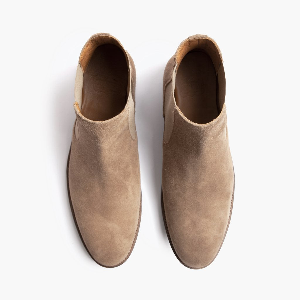 High-Traction Rubber Outsole & Lug Tread Pattern on Cavalier Sandstone Læderstøvler til Mænd