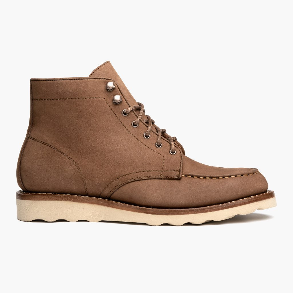 Diplomat Pebble Læderstøvler til Damer in Classic Full-Grain Leather - Sidevisning | Køb online