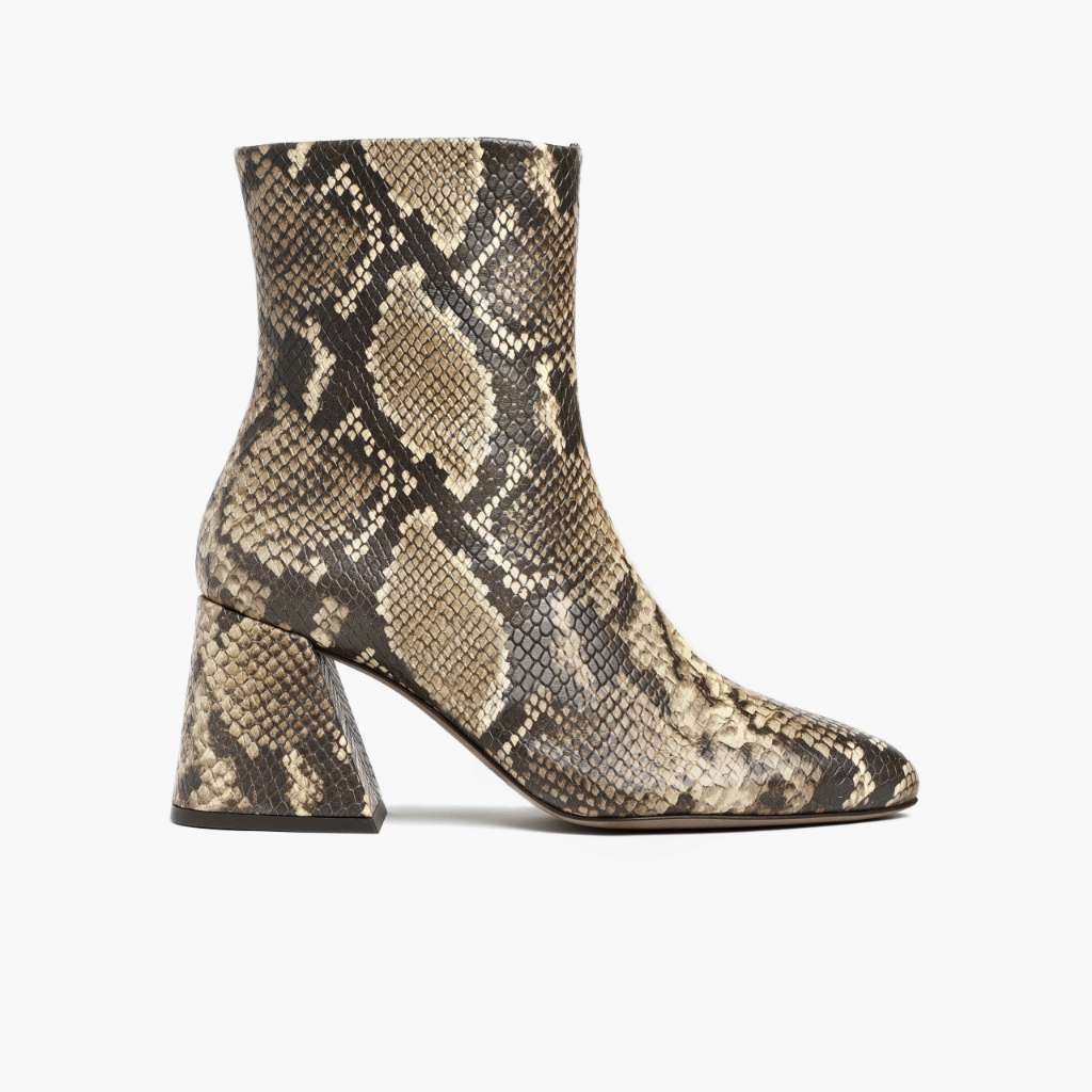 Heartbreaker Snake Print Læderstøvler til Damer in Classic Full-Grain Leather - Sidevisning | Køb online
