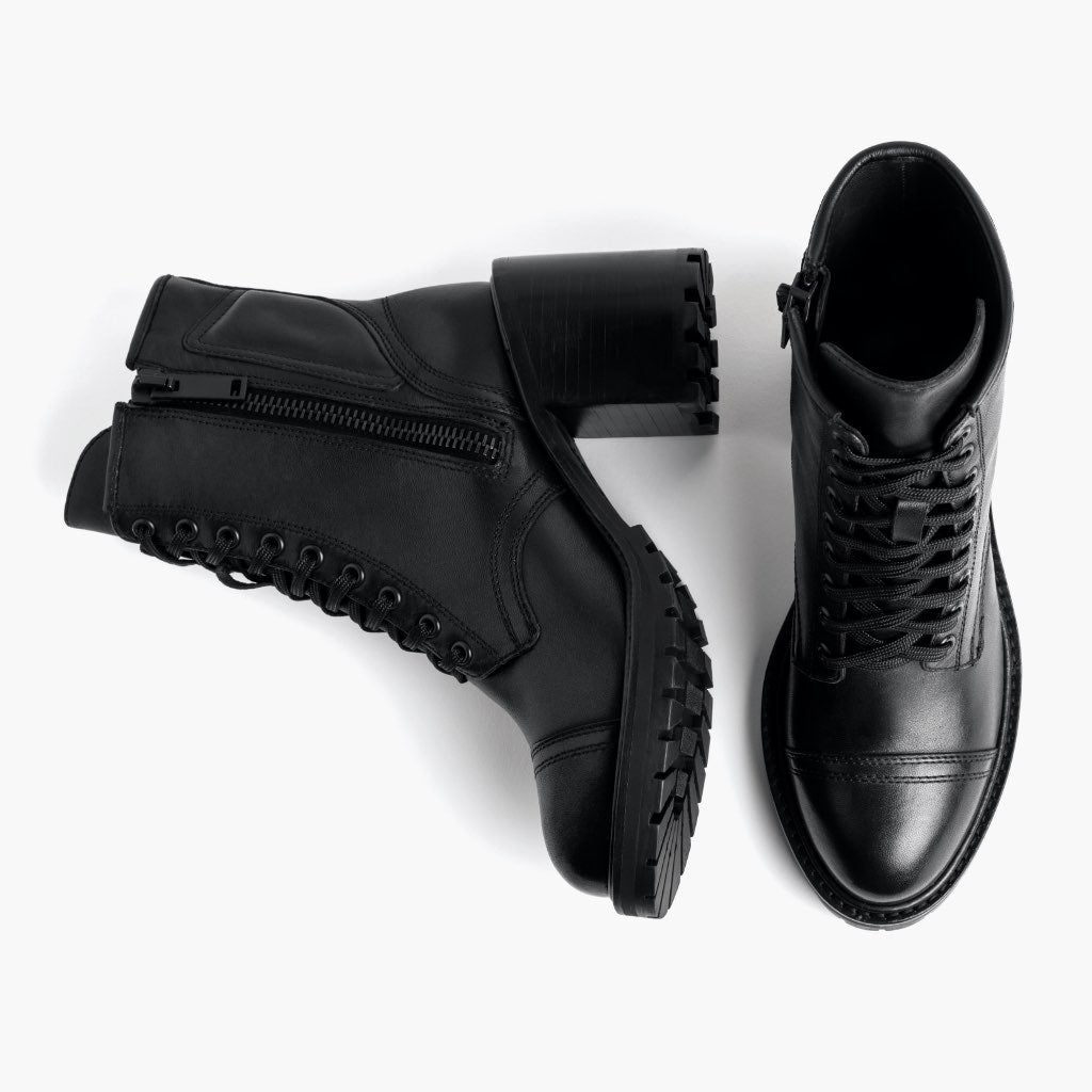 High-Traction Rubber Outsole & Lug Tread Pattern on Rebel Sort Læderstøvler til Damer