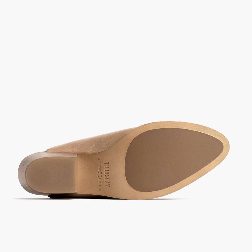 High-Traction Rubber Outsole & Lug Tread Pattern on Breeze Milk Coffee Læderstøvler til Damer