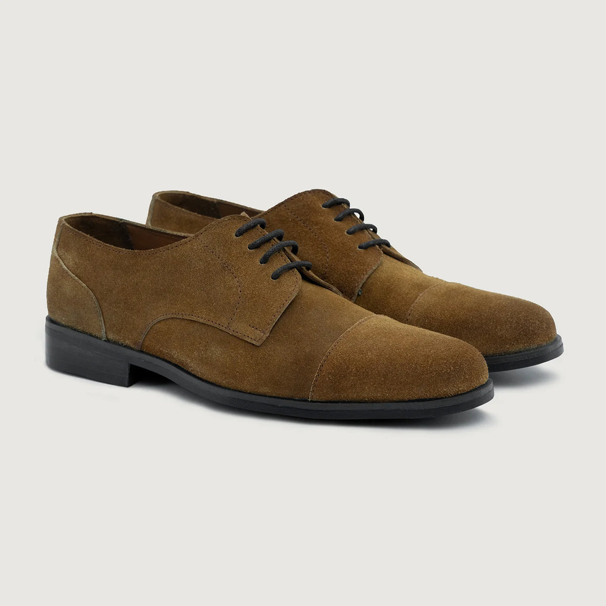 Attorney Derby Brown Suede Leather Shoes StudGuard For Men in Brown Goatskin Suede - Sidevisning | Køb online