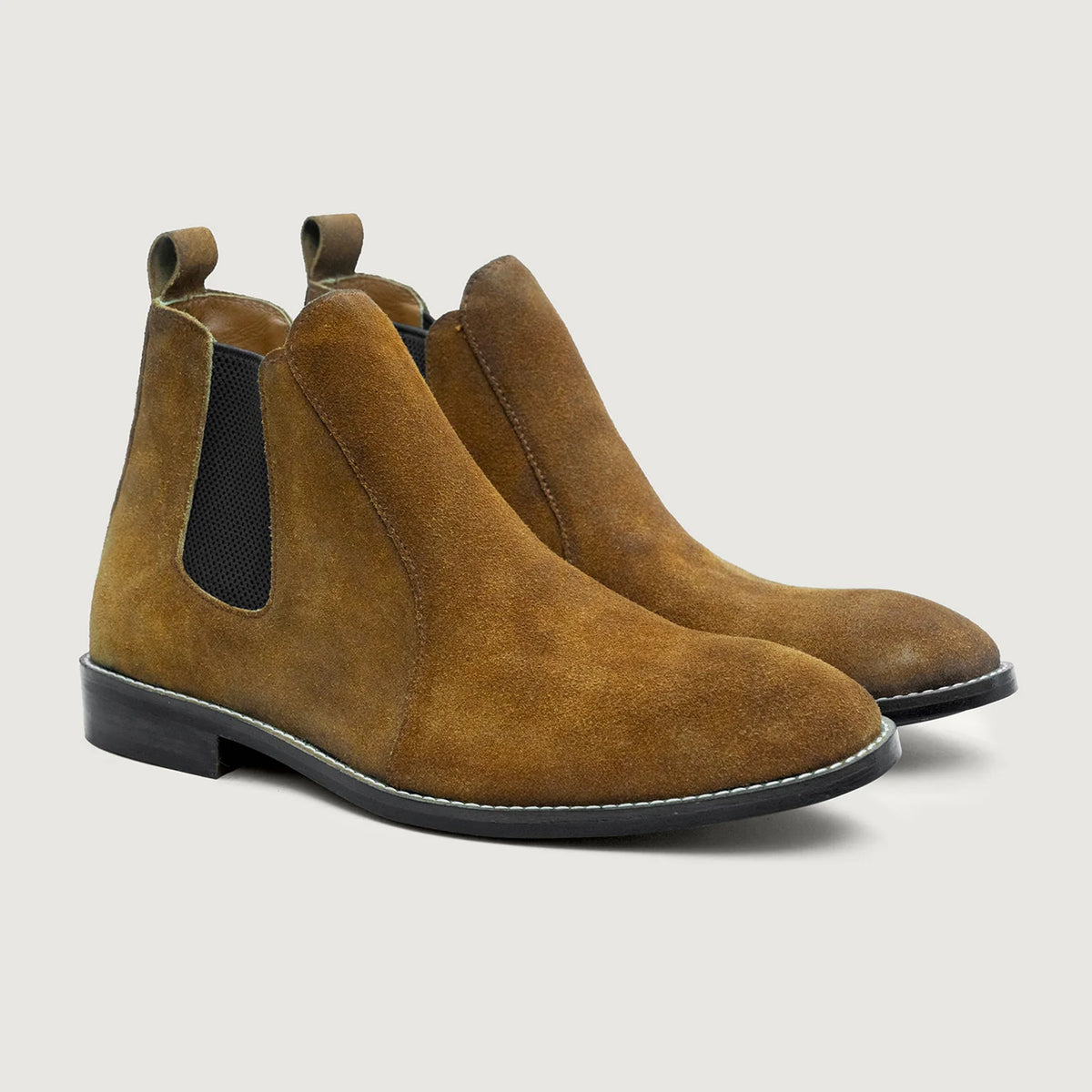 Clarkson Chelsea Brun Suede Læderstøvler - StudGuard til Mænd in Brown Goatskin Suede - Sidevisning | Køb online