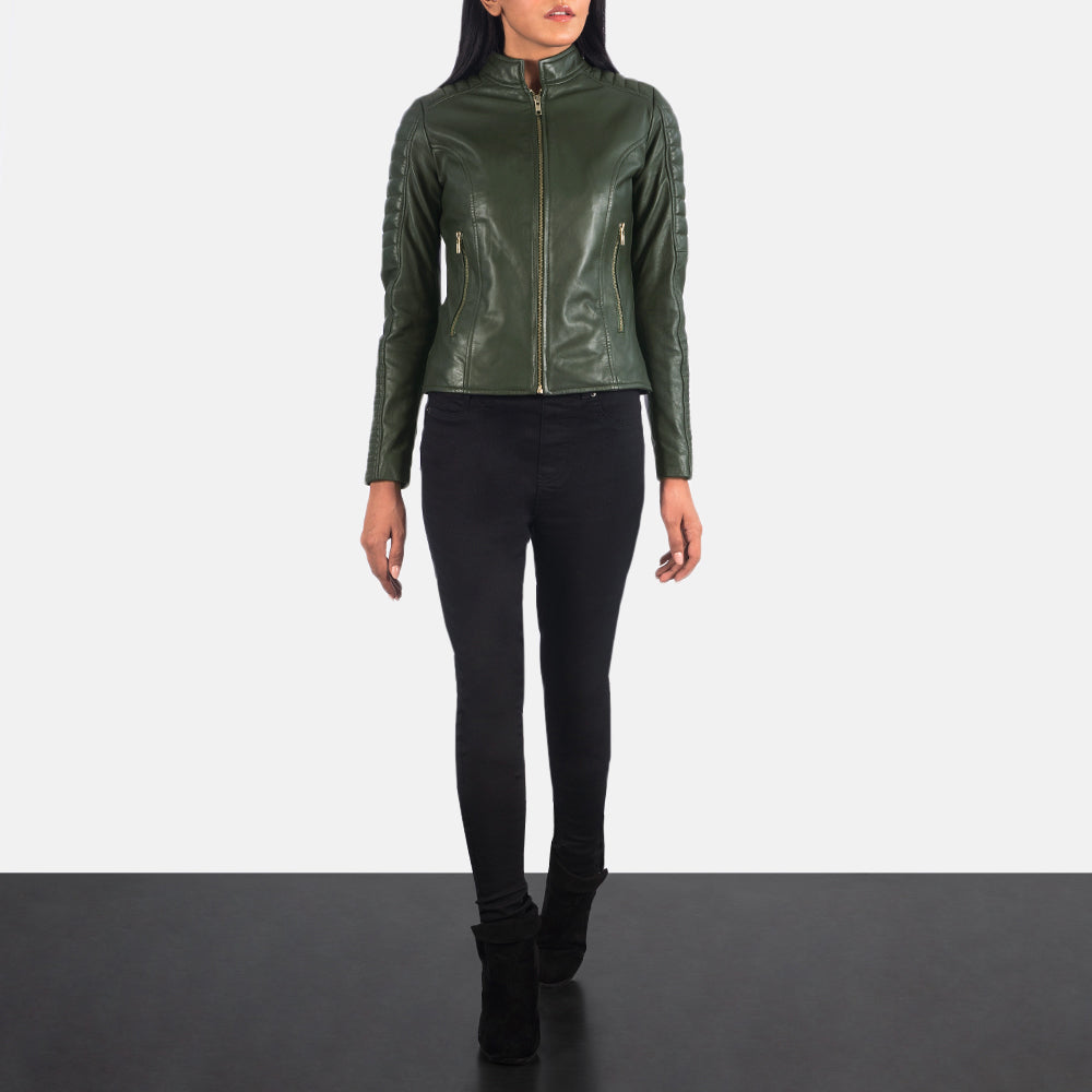 Women's Adalyn Quilted Green Læder Bikerjakke til Kvinder - Lateral Side Profile View Showing Sleeve Cut &amp; Athletic Taper Fit