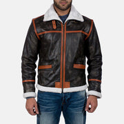 
Alpine Brun Fur Læderjakke til Mænd in Distressed Brown Goatskin Leather - Forfra med skræddersyet silhuet | Køb online