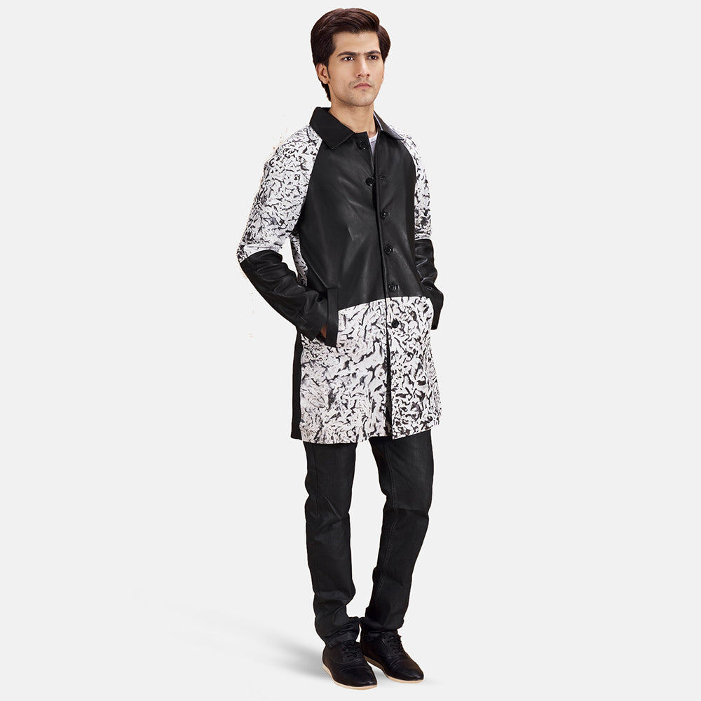 Men's Artistry Sort Dye Leather Coat til Mænd - Lateral Side Profile View Showing Sleeve Cut &amp; Athletic Taper Fit