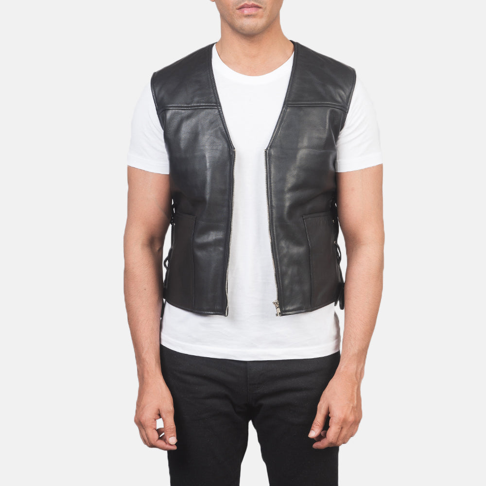
Brandon Sort Lædervest til Mænd in Black Sheepskin Leather - Forfra med skræddersyet silhuet | Køb online