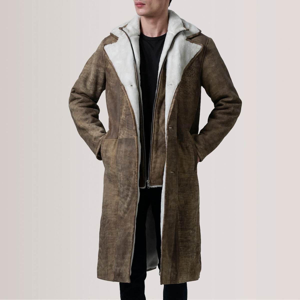 
Cai Distressed Brun Leather Shearling Læderfrakke til Mænd For Men in Distressed Brown Sheepskin Snuffed - Forfra med skræddersyet silhuet | Køb online