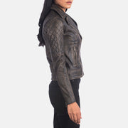 
Distressed Brown Goatskin Leather Biker Jacket - Bagfra med tilpassede skuldre og ren kant