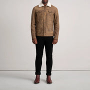 
Dallis Snuffed Brown Shearling Trucker Jacket - Sideprofil med ergonomisk ærmesnit
