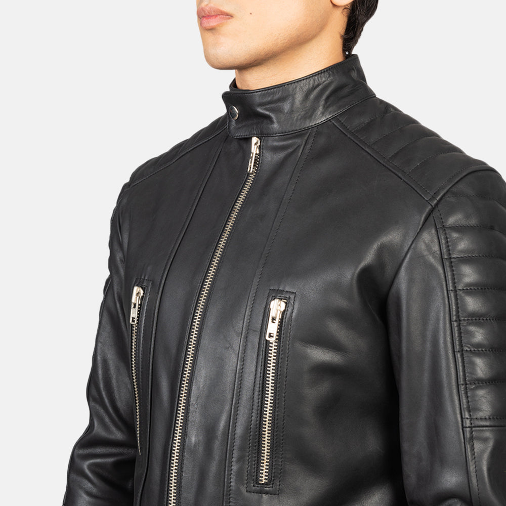 
Indvendig visning Showing Quilted Polyester Lining & To funktionelle inderlommer