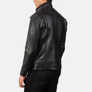 
Indvendig visning Showing Quilted Viscose Lining & To funktionelle inderlommer