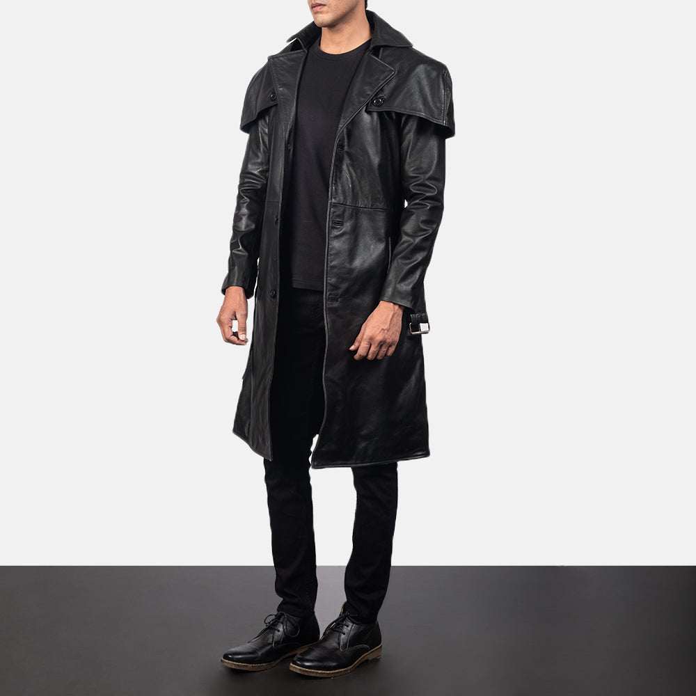 Men's Deux Sort Leather Duster til Mænd - Lateral Side Profile View Showing Sleeve Cut &amp; Athletic Taper Fit
