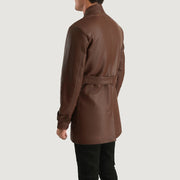 
Nærbillede of High neck with Belt & Snap button Hardware on Dolf Brun Læderjakke til Mænd