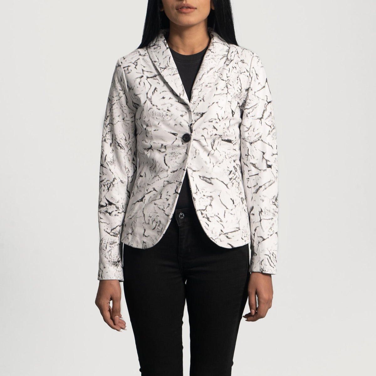 
Donna Blake White Læderblazer til Damer in White Sheepskin Dip &Amp; Dye - Forfra med skræddersyet silhuet | Køb online