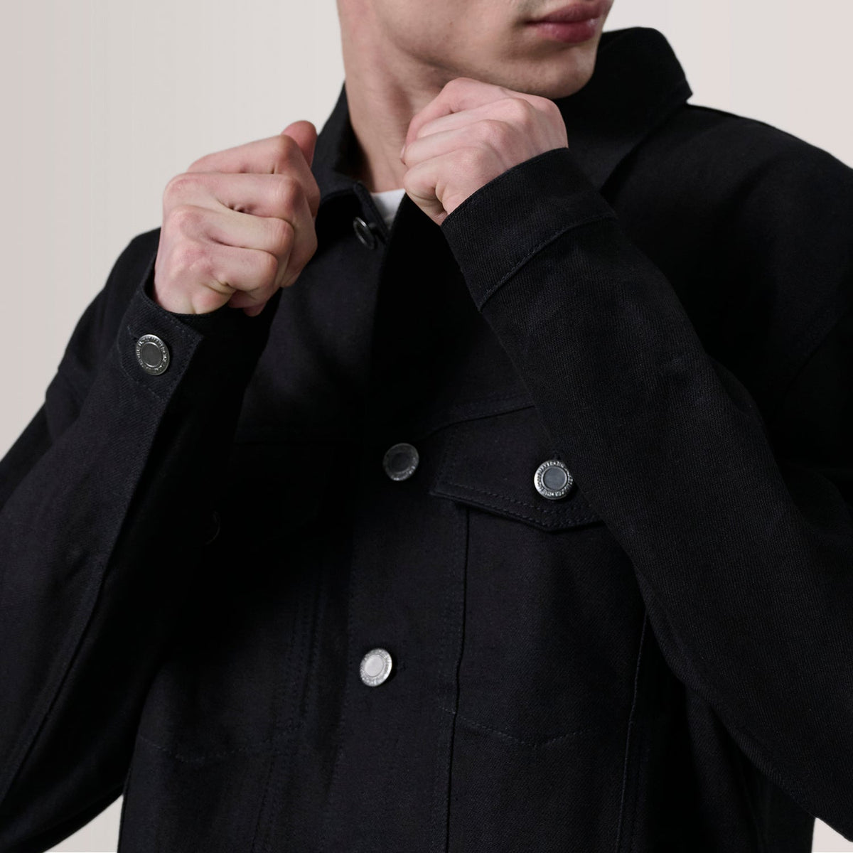 
Indvendig visning Showing Quilted Viscose Lining & To funktionelle inderlommer