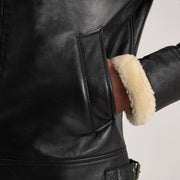 
Indvendig visning Showing Quilted Viscose Lining & To funktionelle inderlommer
