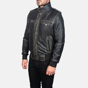 
Black Cowhide Leather Bomber Jacket - Bagfra med tilpassede skuldre og ren kant