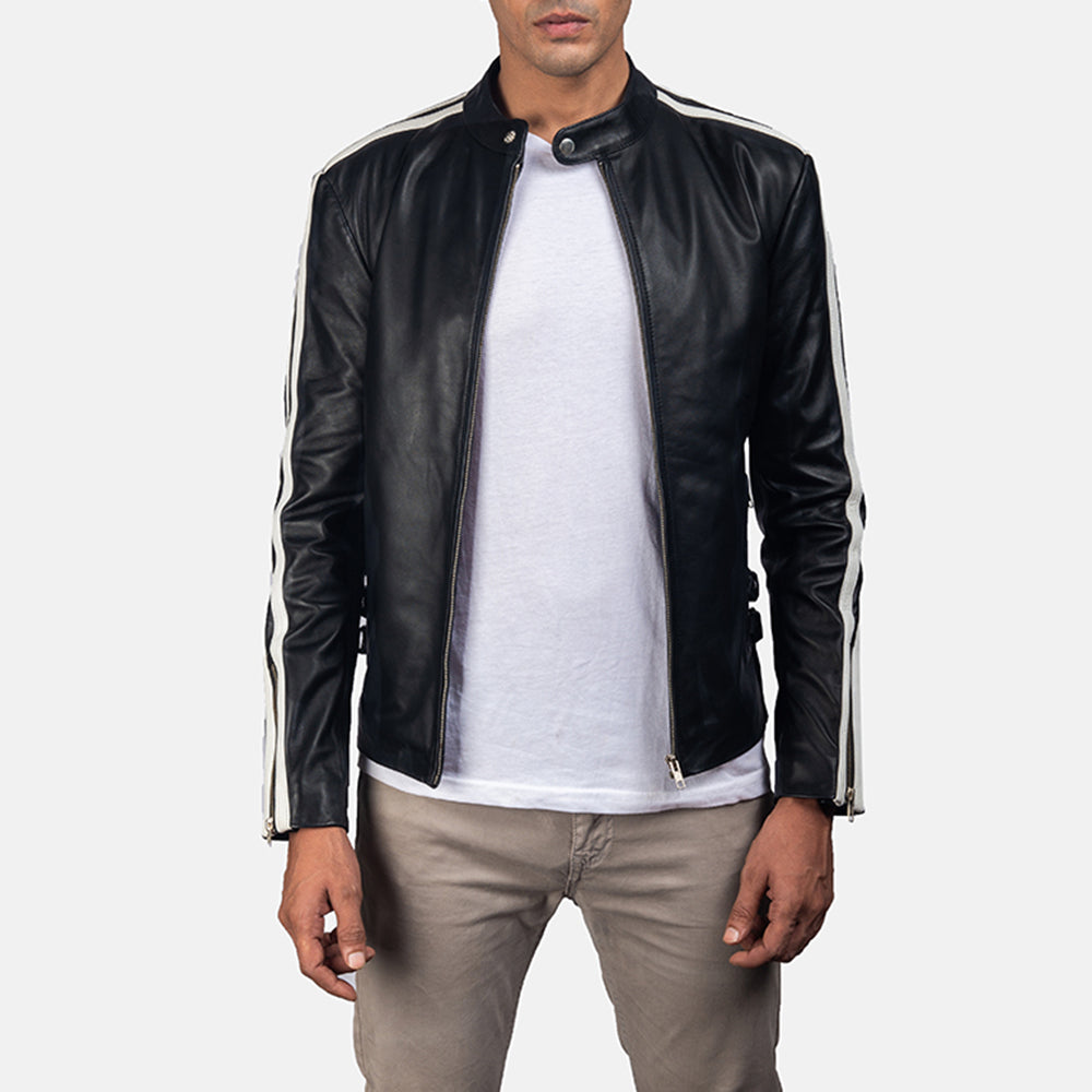 Hank Sort Læder Bikerjakke til Mænd in Black &amp; White Cowhide Leather - Front Profile View &amp; Tailored Silhouette | Buy Online