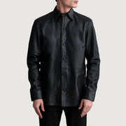 
Haven Black Leather Shirt - Sideprofil med ergonomisk ærmesnit