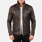 
Håndværksmæssig kantdetalje på Hudson Black Leather Biker Jacket
