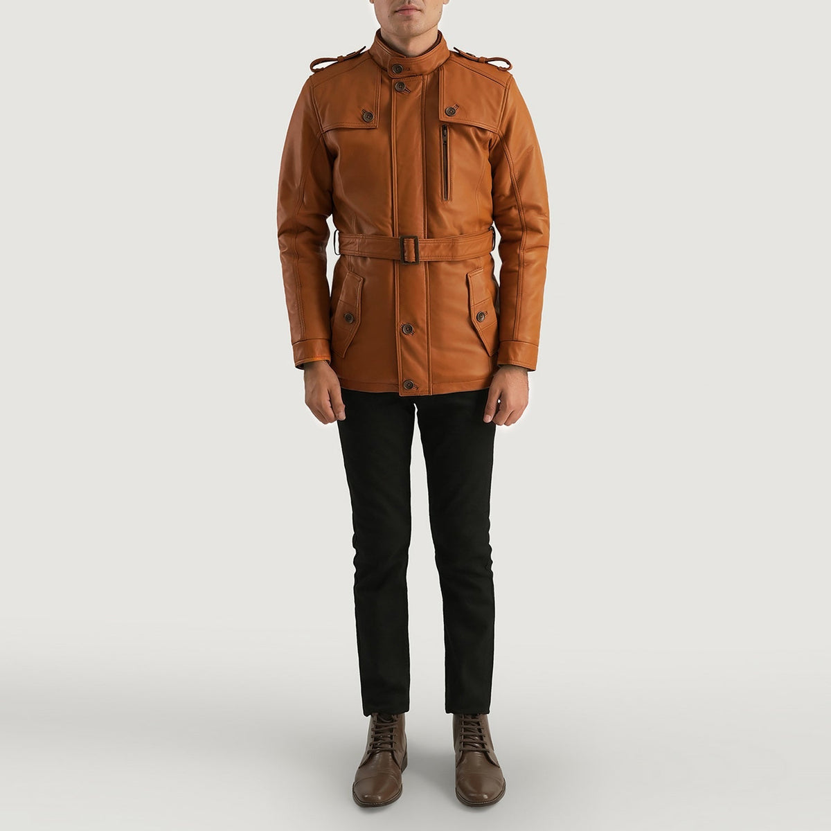 Hunter Lys brun Brun Fur Læderjakke til Mænd - Lateral Side Profile View Showing Sleeve Cut &amp; Athletic Taper Fit