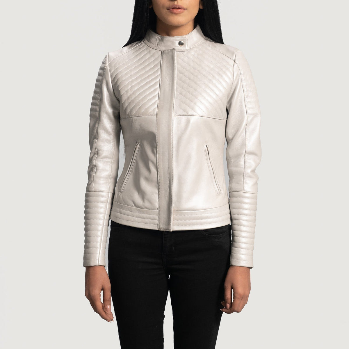 Women's Ice Maiden Silver Quilted Læder Bikerjakke til Kvinder in Silver Sheepskin Leather - Front Profile View &amp; Tailored Silhouette | Buy Online