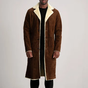 
Kolby Brown Suede Shearling Long Coat in Brown Goatskin Suede - Forfra med skræddersyet silhuet | Køb online