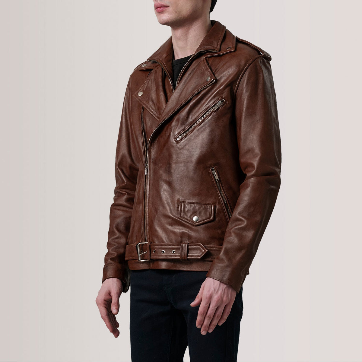 
Kole Waxed Brun Leather Double Rider Læderjakke til Mænd - Sideprofil med ergonomisk ærmesnit