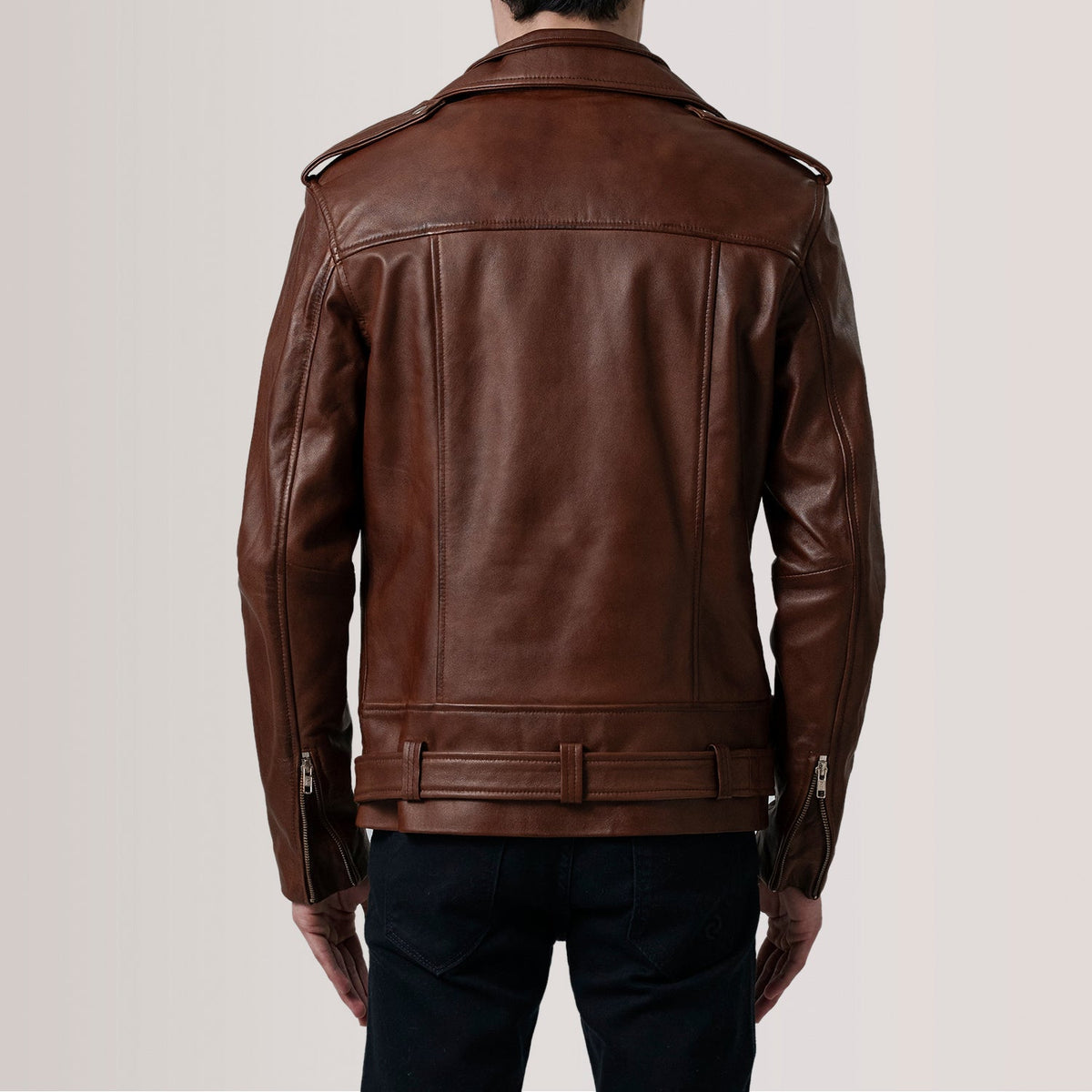 
Nærbillede of Notch & Zipper & Waist Straps Hardware on Kole Waxed Brun Leather Double Rider Læderjakke til Mænd