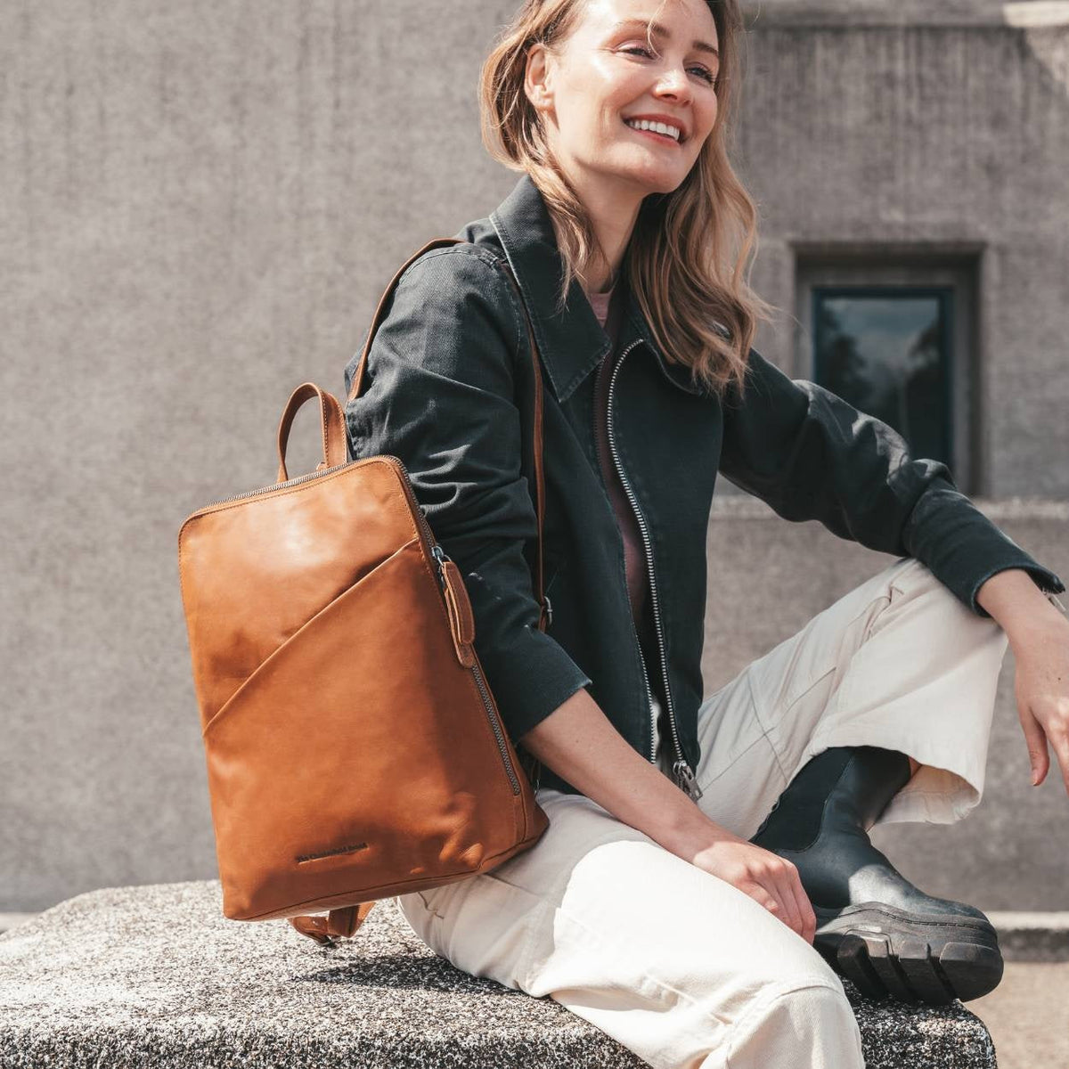 Amanda Full-Grain Leather Backpack til Kvinder – alternate product view 3