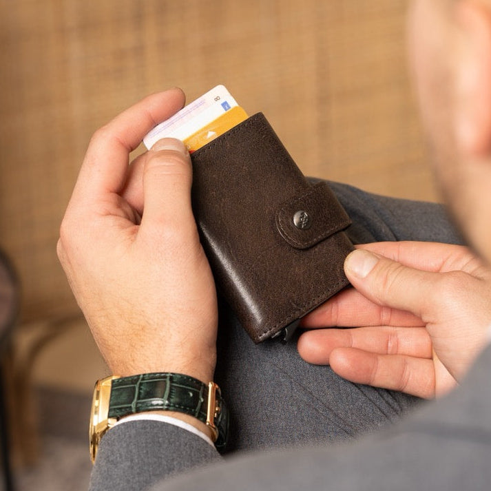Larino Full-Grain Leather Card Holder til Kvinder – alternate product view 2