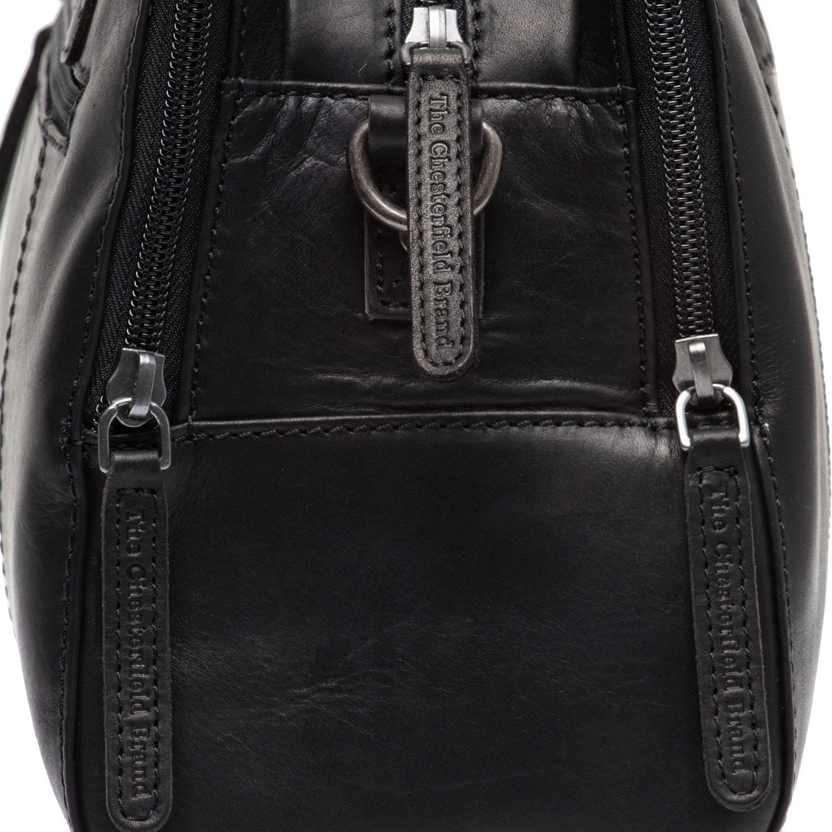
Authentic 100% Full-Grain Leather Grain Texture & Heavy-Duty Seam Stitching Detail
