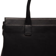 Solid Antique Brass Hardware &amp; Heavy-Duty Dual Zipper Detail on Rivera Full-Grain Leather Laptop Bag til Kvinder