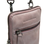 Authentic 100% Full-Grain Leather Grain Texture &amp; Heavy-Duty Seam Stitching Detail