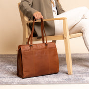 Fidenza Full-Grain Leather Shoulder Bag til Kvinder – alternate product view 3