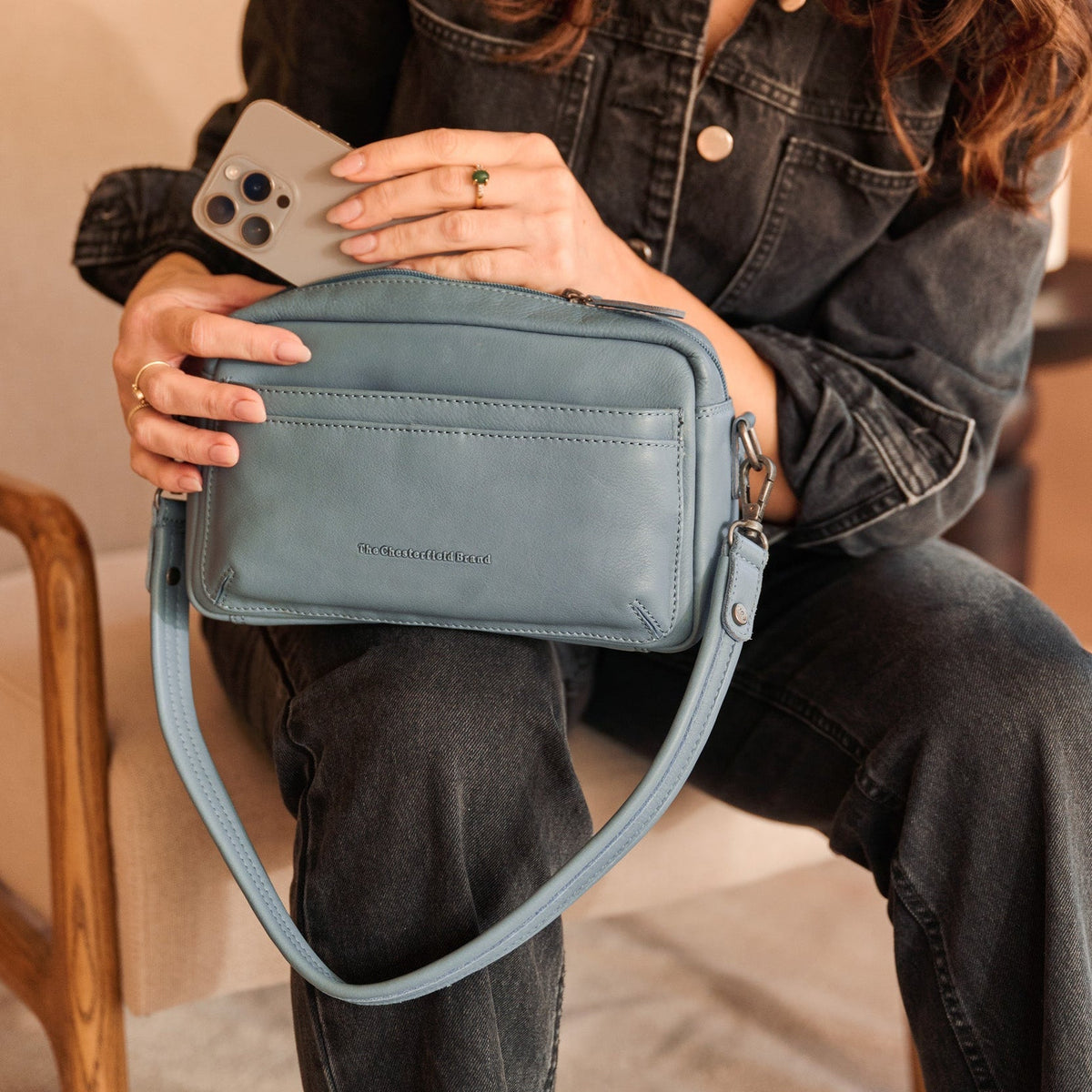 Liora Full-Grain Leather Shoulder Bag til Kvinder – alternate product view 3