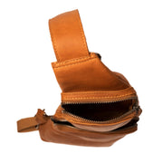 Cognac Leather Sling Bag Logan til Kvinder, detail view 4