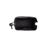 Close-Up Detail of Classic Collar &amp; Heavy-Duty Zipper Hardware on Biassa Full-Grain Leather Toiletry Bag til Kvinder