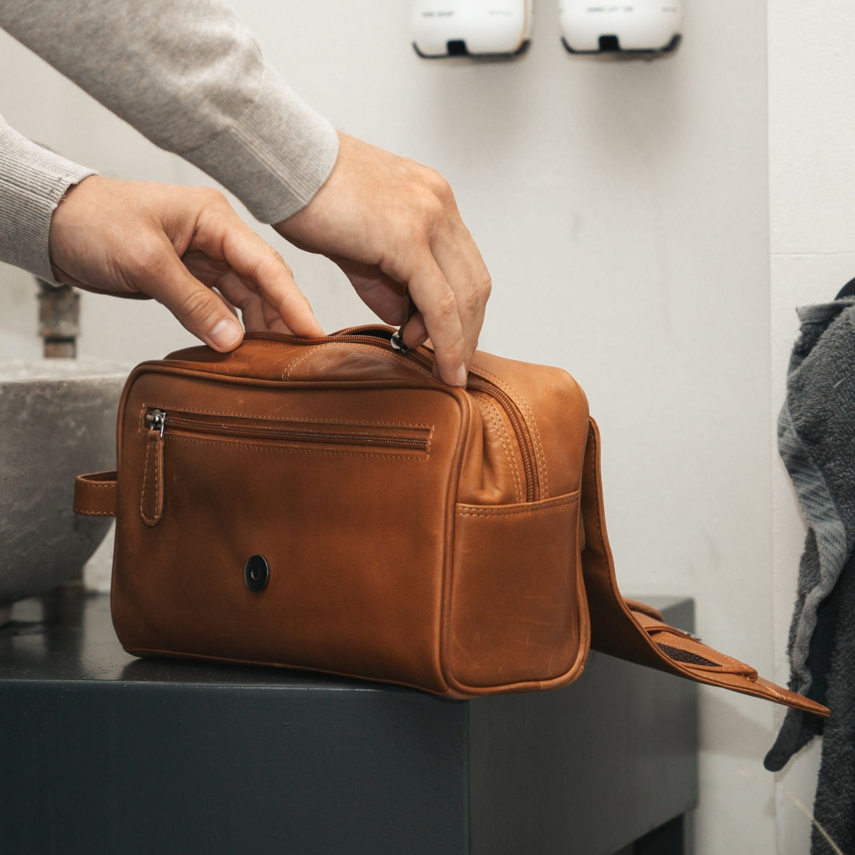 Rosario Full-Grain Leather Toiletry Bag til Kvinder – alternate product view 3
