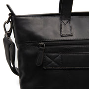 
100% Full-Grain Wax Pull-Up 100% Full-Grain Leather Grain Texture & Handcrafted Patina Detail