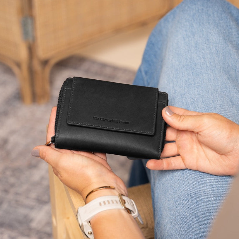 Ascot Full-Grain Leather Wallet til Kvinder
