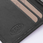 Solid Antique Brass Hardware &amp; Heavy-Duty Dual Zipper Detail on Hereford Full-Grain Leather Wallet til Mænd