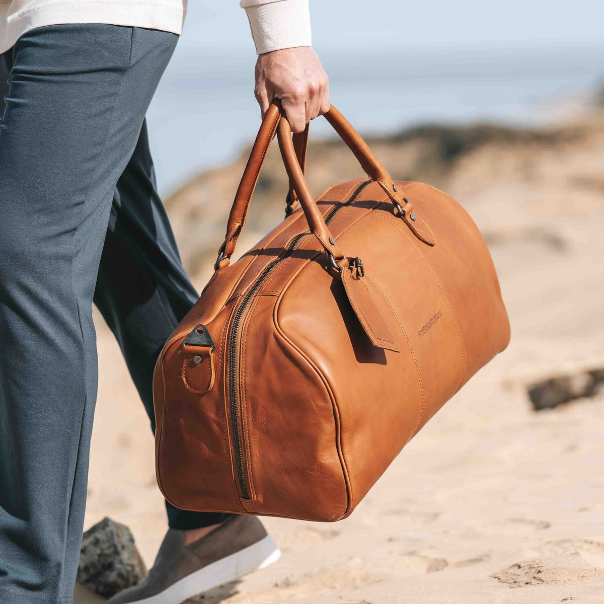 William Full-Grain Leather Weekender Bag til Kvinder – alternate product view 2